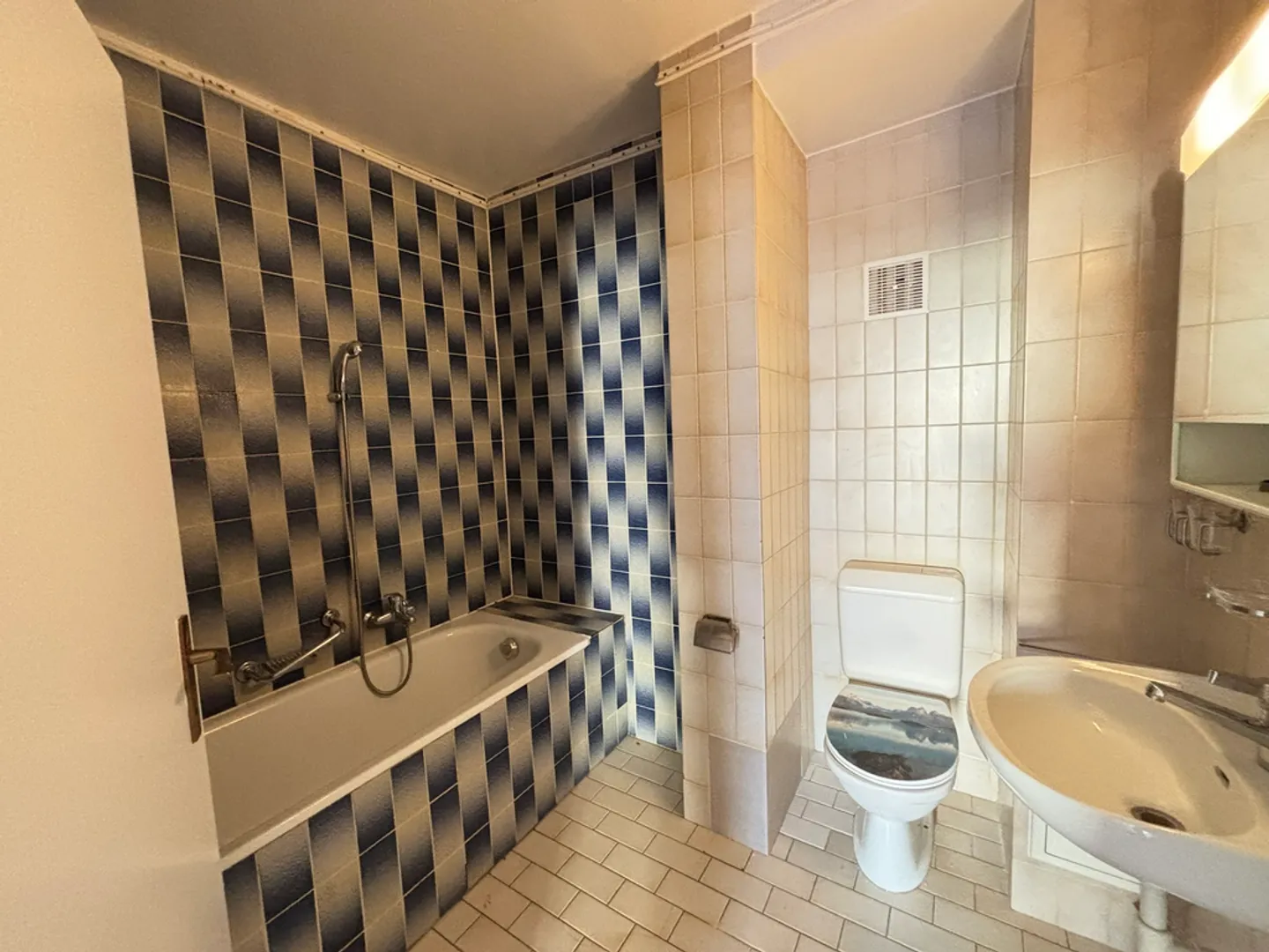 Helles 3-Zimmer-Apartment mit Balkon - Foto 7 von 8
