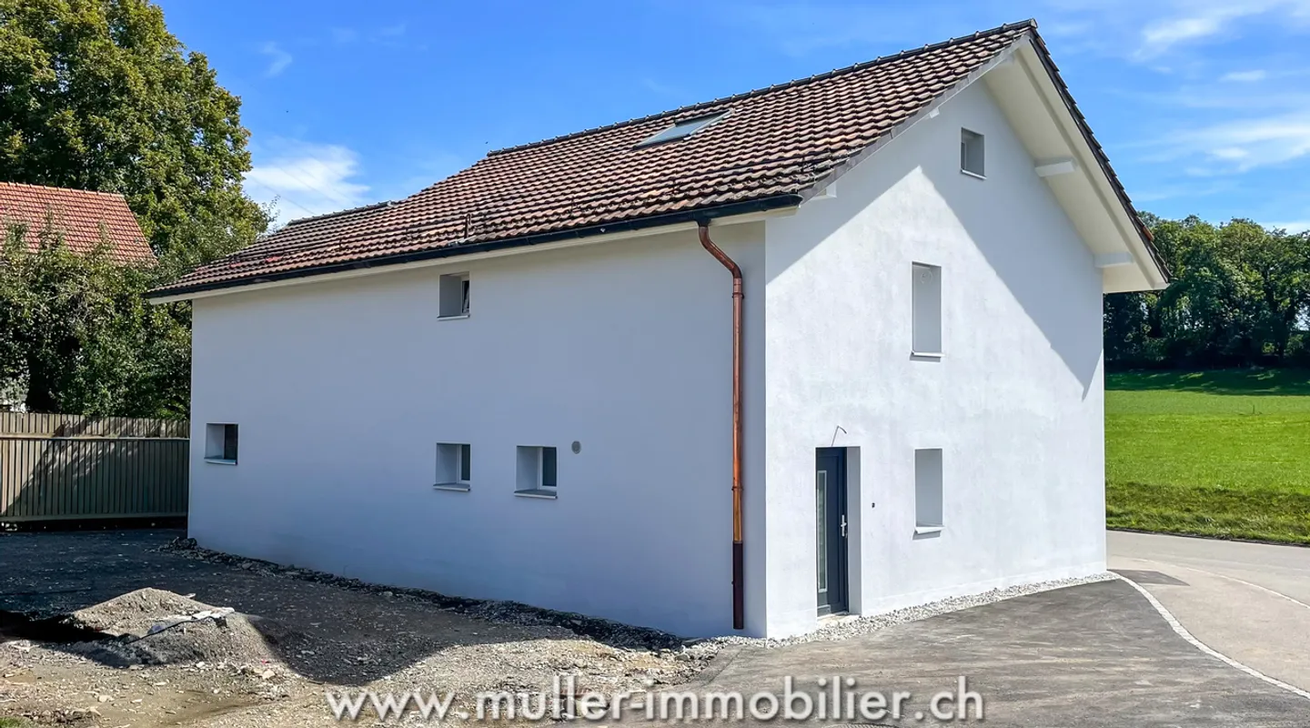 Beautiful villa in Bossonnens - Photo 2 of 13