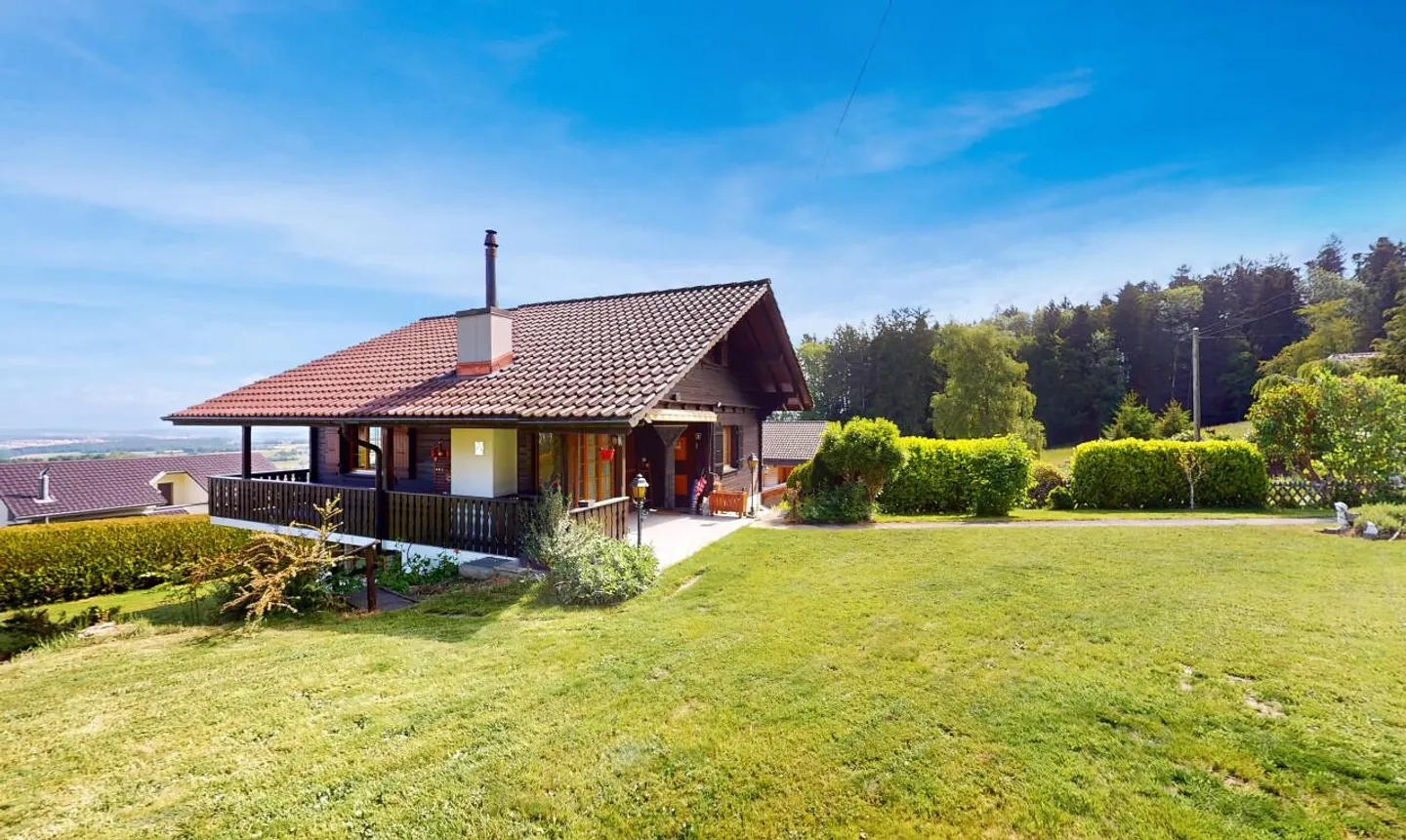 Chalet di charme con vista panoramica e potenziale di ampliamento - Foto 5 di 13