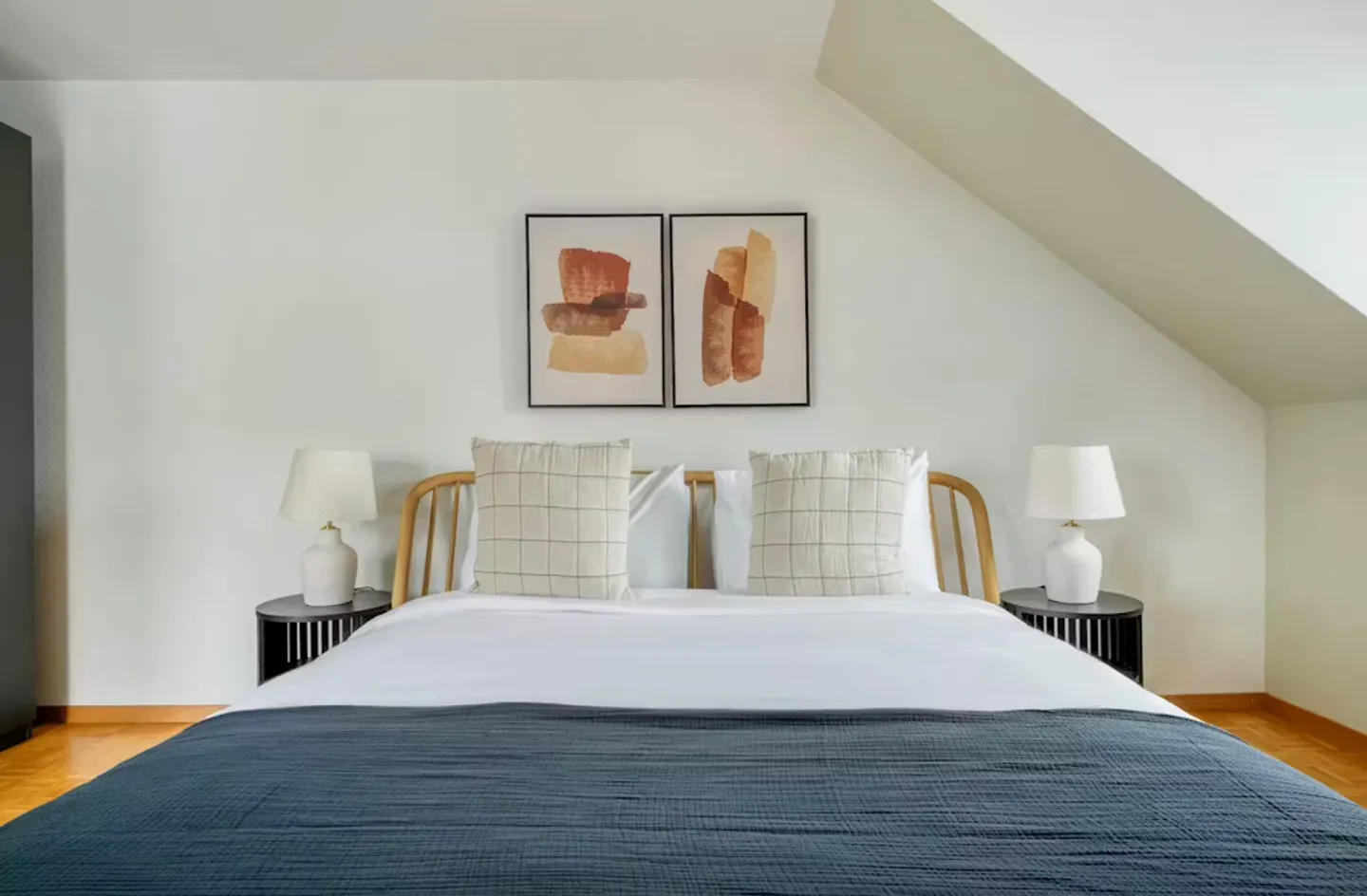 Charming Zurich Apartment - Photo 9 of 10