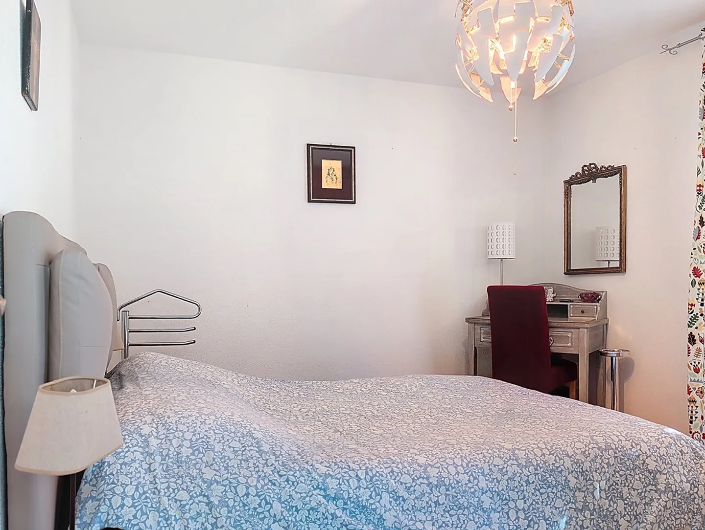 Charming Ground Floor Apartment - Photo 2 of 8