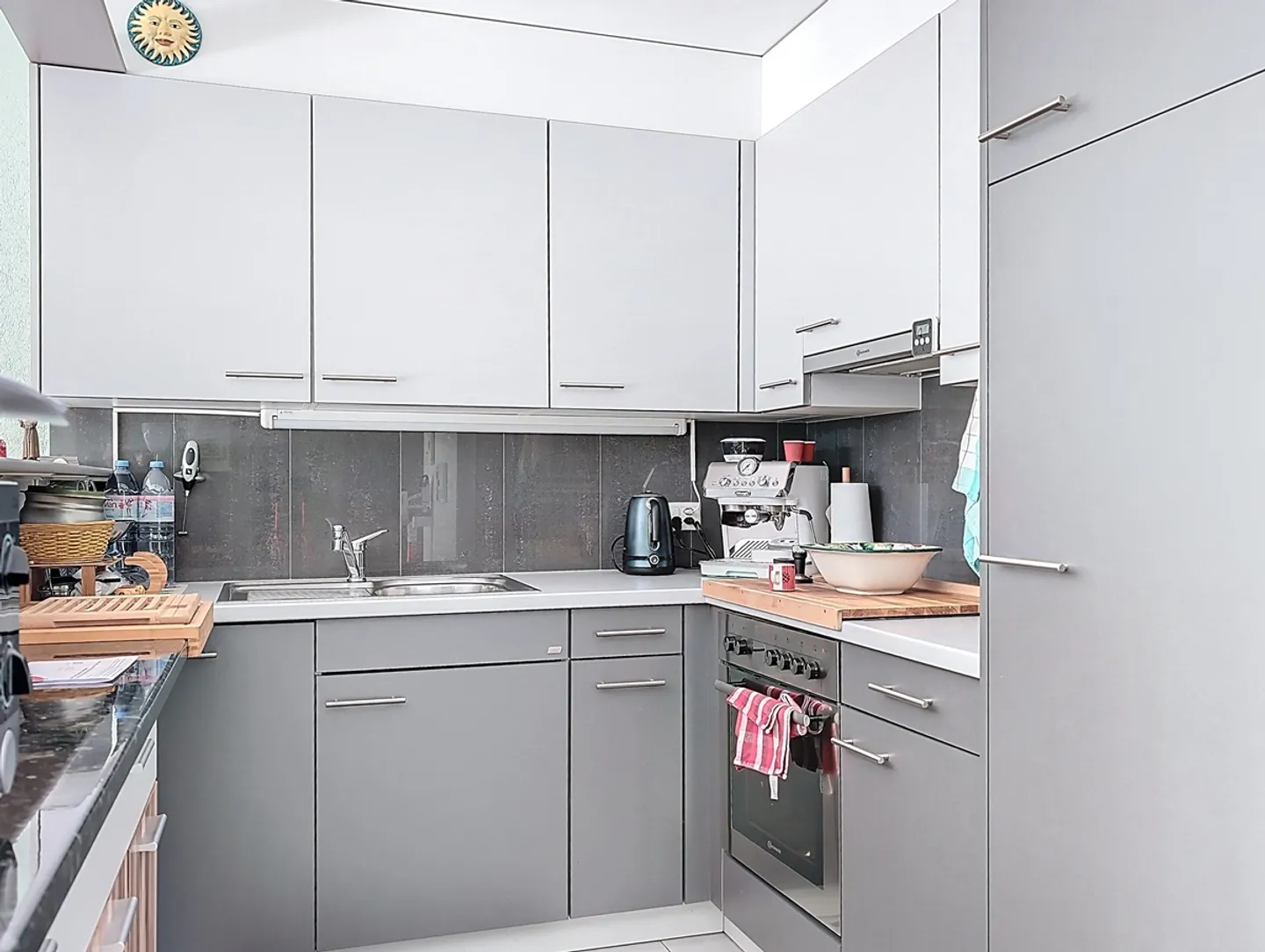 Charming Ground Floor Apartment - Photo 4 of 8