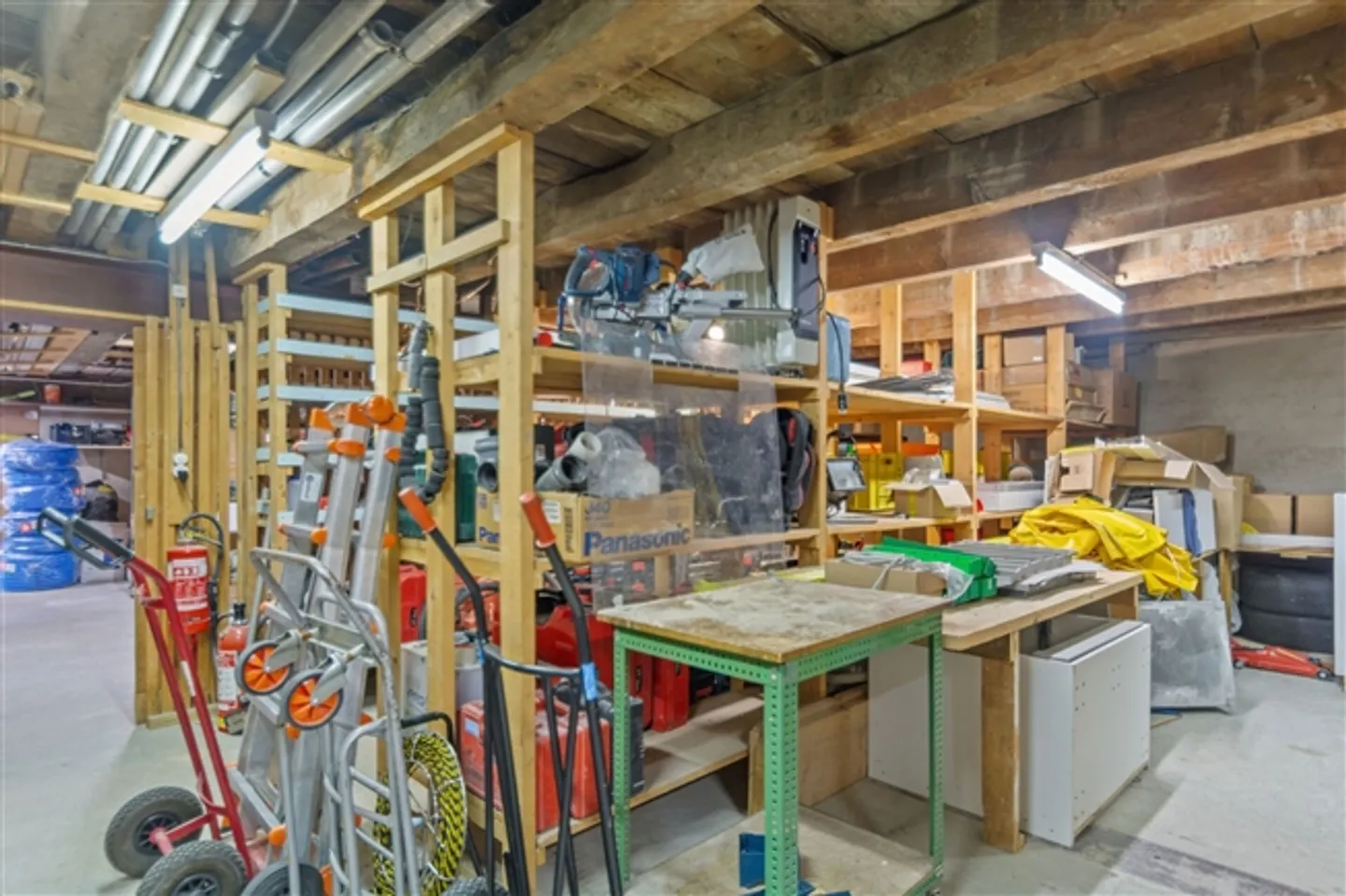 Spazio Commerciale a St-Imier - Foto 7 di 9