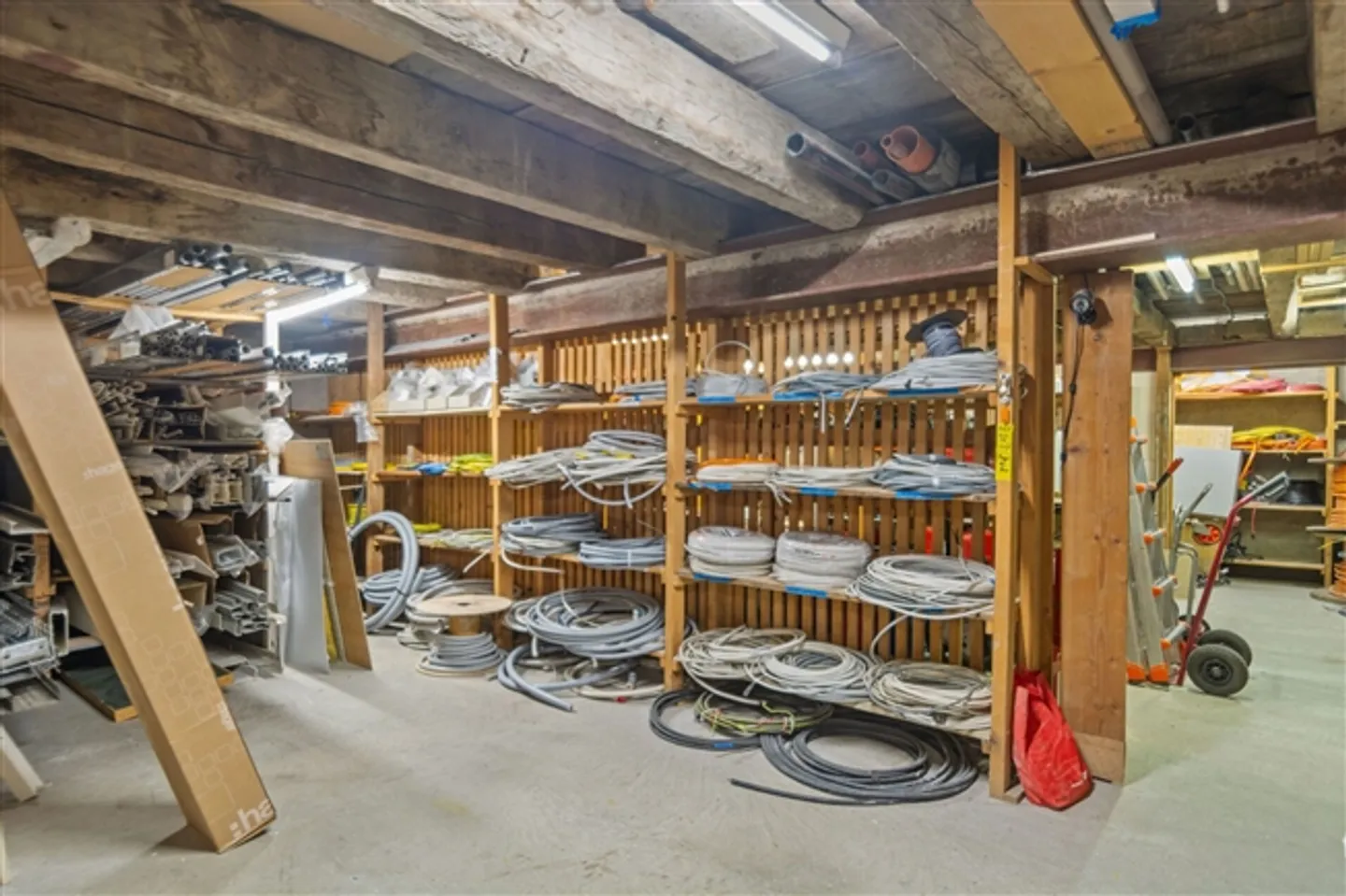 Spazio Commerciale a St-Imier - Foto 8 di 9