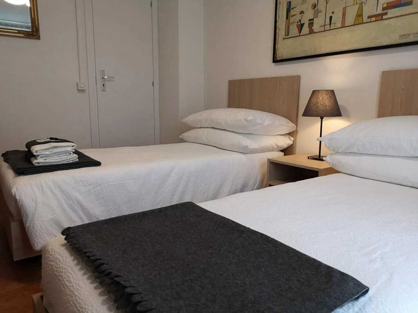 Hôtel Restaurant Elvezia avec hébergement, 8 places de parking et terrasse couverte... - Photo 1 sur 4