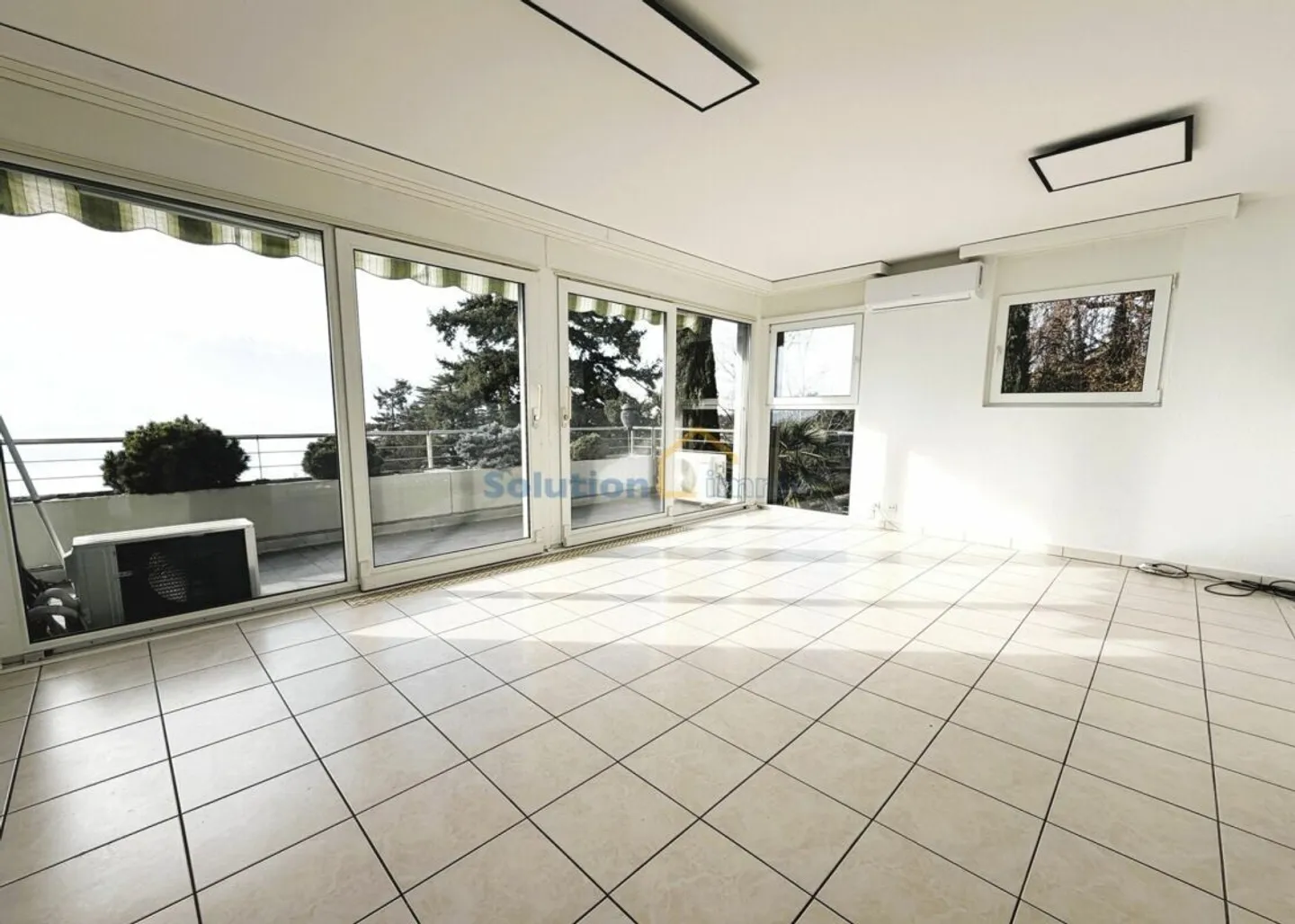 Geräumige 2,5 Zimmer, ruhige Lage - Foto 2 von 15