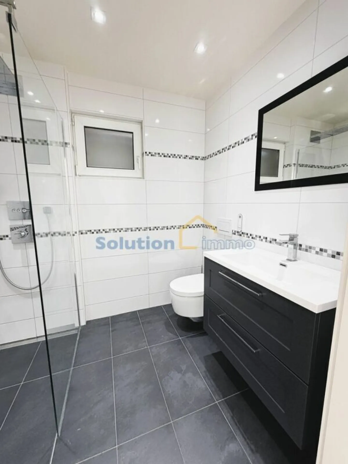 Geräumige 2,5 Zimmer, ruhige Lage - Foto 9 von 15