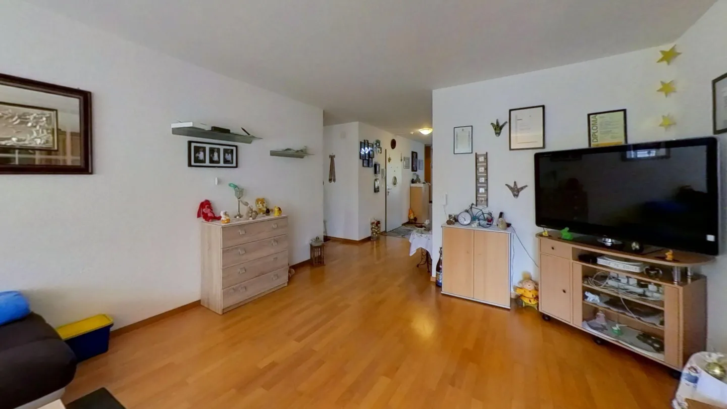 Spacious Family Apartment - Photo 9 of 10