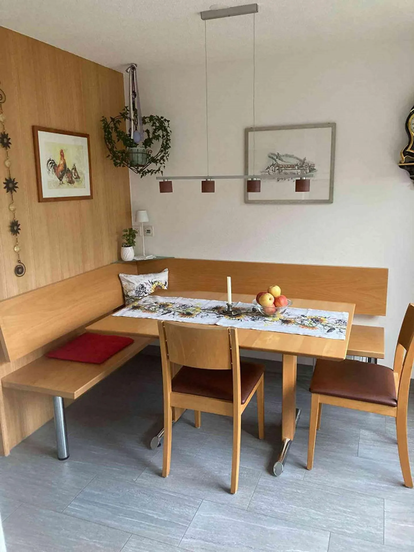 Spacious 4.5-room apartment with balcony & unobstructed view - Photo 4 of 5