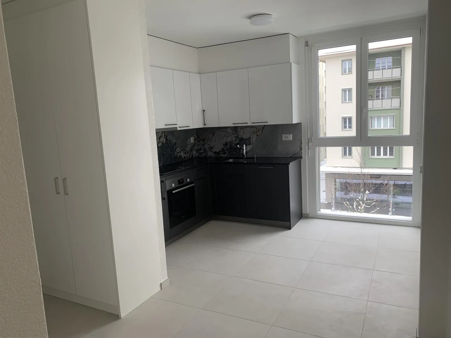 Charmant appartement 3 pièces - Photo 2 sur 9