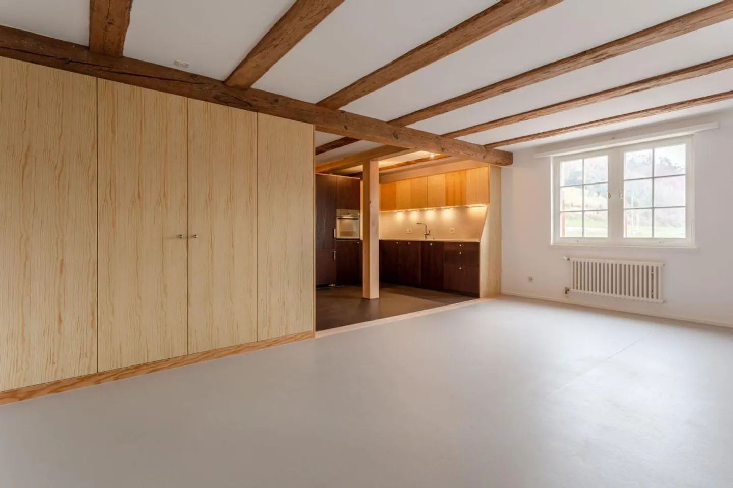 2.5 Room Apartment with Lake Access - Photo 6 of 14