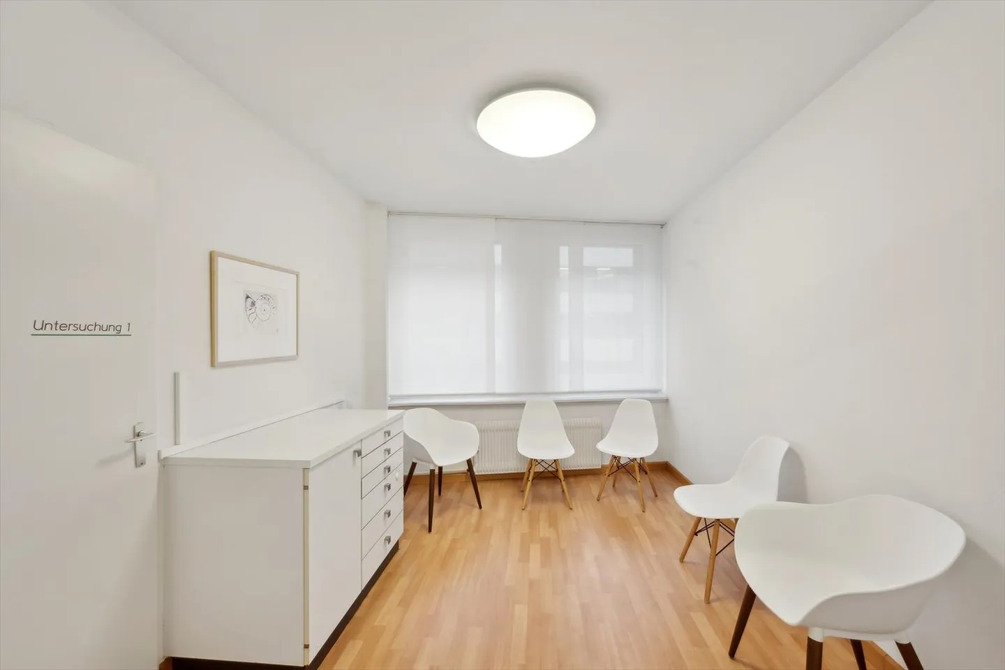 Bureau/pratique lumineux et agréable entre Bankverein et Aeschenplatz - Photo 10 sur 11