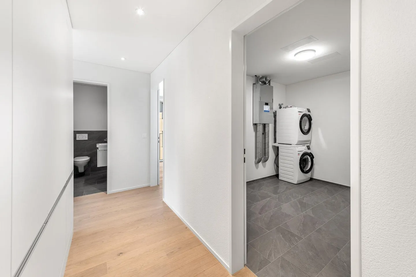 3.5 Room Apartment in Zurich - Photo 5 of 11