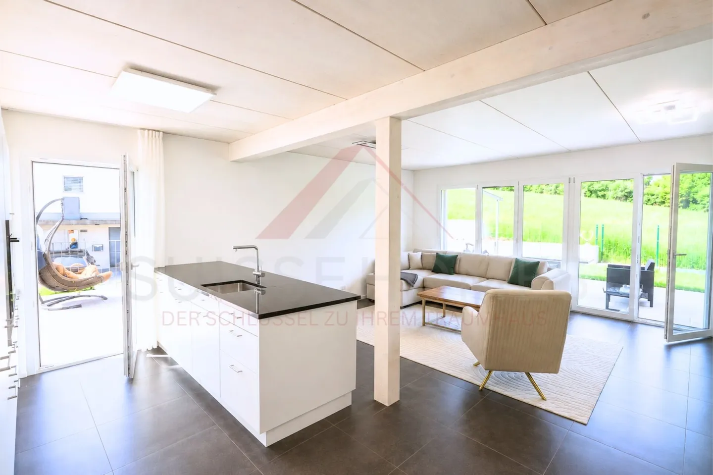 Vivre comme en vacances - Maison de ville moderne de 5,5 pièces avec piscine - Photo 9 sur 21