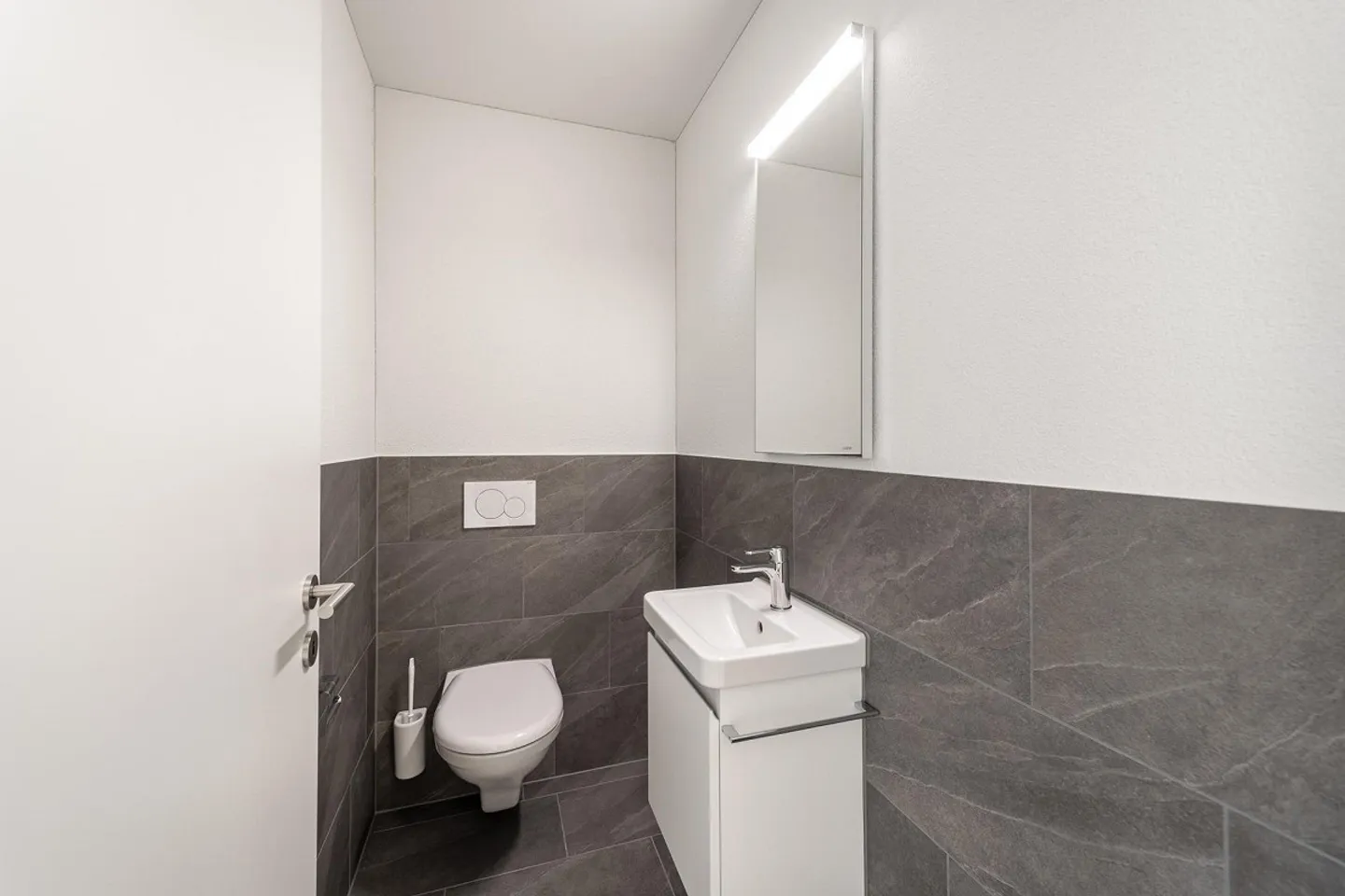 3.5 Room Apartment in Zurich - Photo 7 of 11