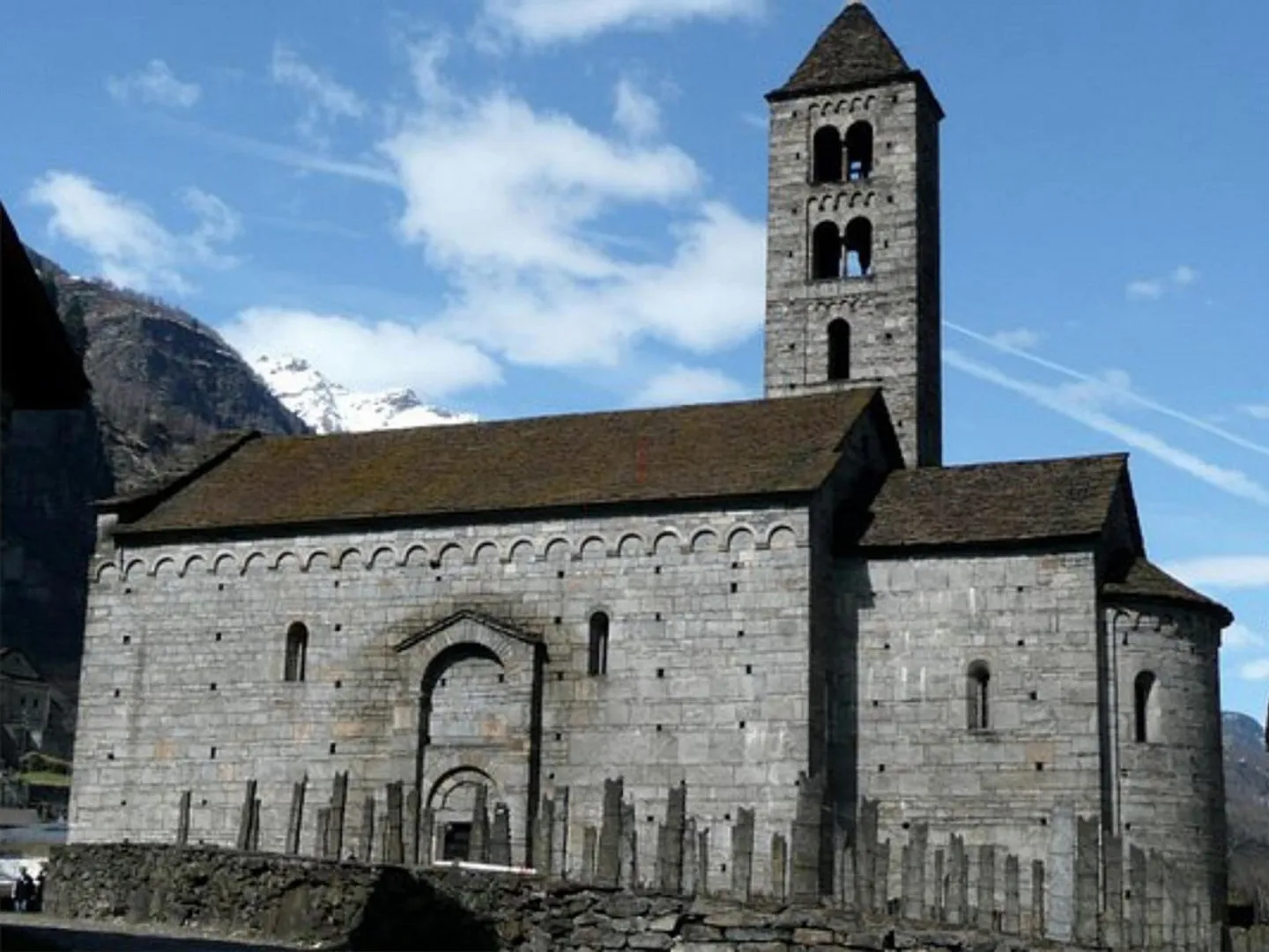 Terreno edificabile con piscina naturale - Foto 10 di 10