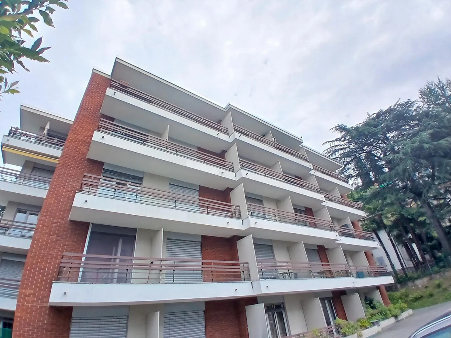 RENOVIERTES STUDIO IM ZENTRALEN BEREICH VON LUGANO-VIGANELLO - Foto 7 von 7