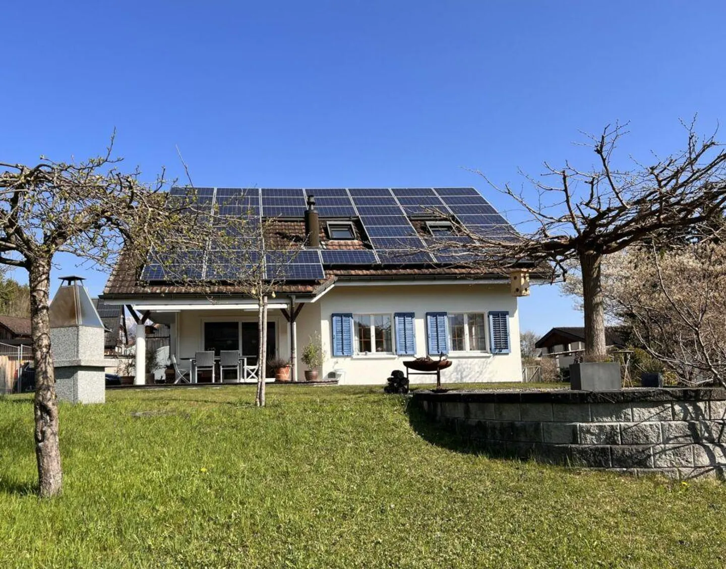 Energy-friendly 7 ½-room single-family house in a dream location - Photo 15 of 16