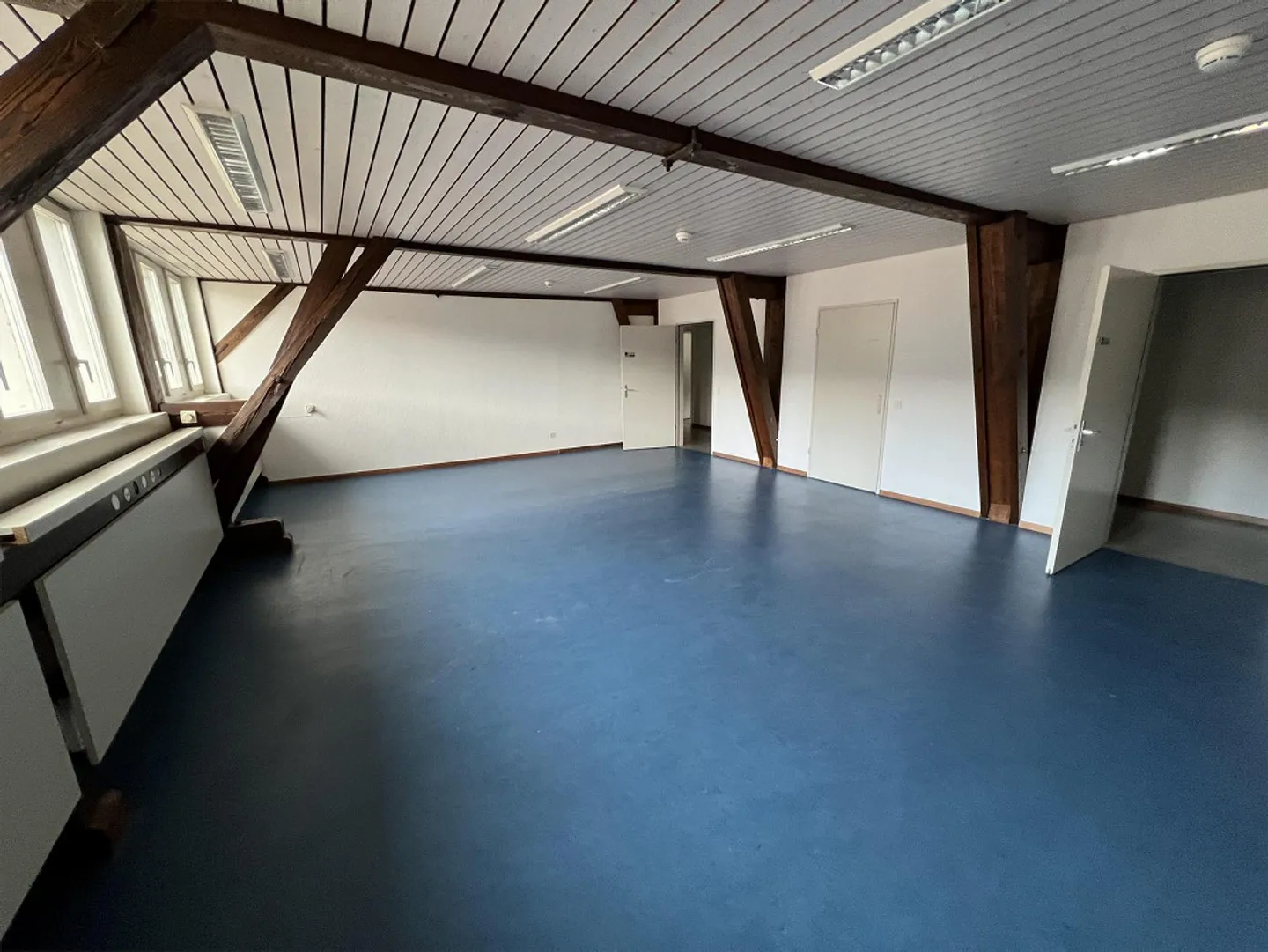 Spazi commerciali e uffici a partire da 20m2 in affitto a Balsthal - Foto 11 di 13