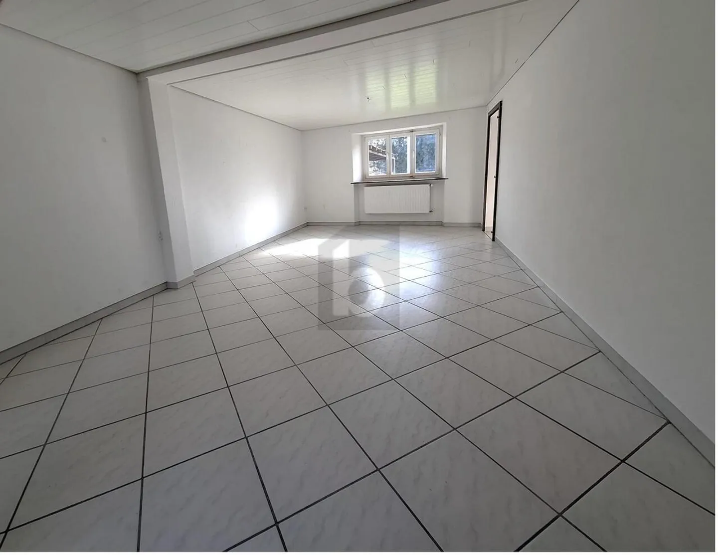 SPACIOUS, WELL-ORGANIZED - Photo 5 of 6