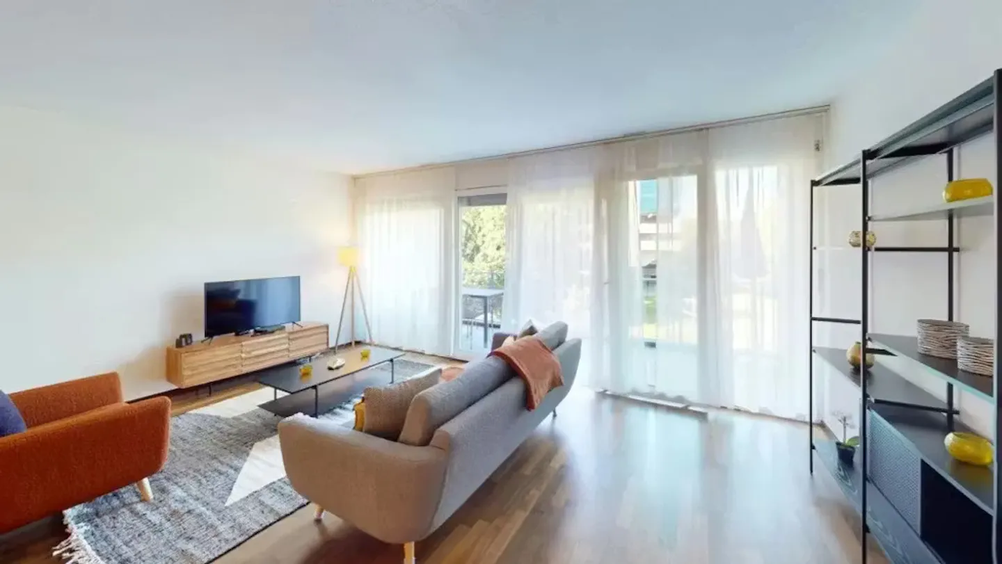 Charming Apartment in Morges - Photo 3 of 10