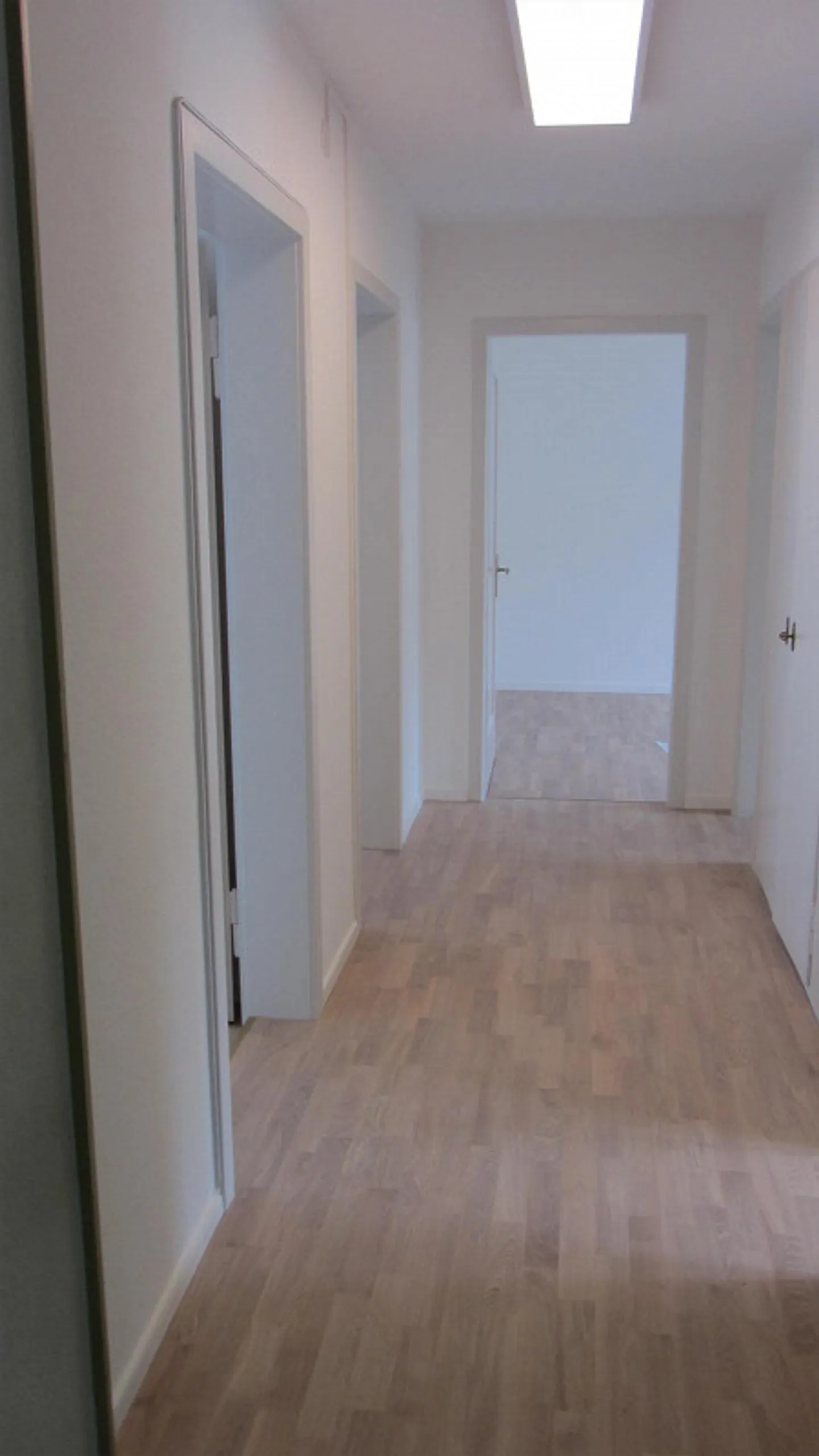 Helle 3-Zimmer-Wohnung in ZH - Foto 2 von 7