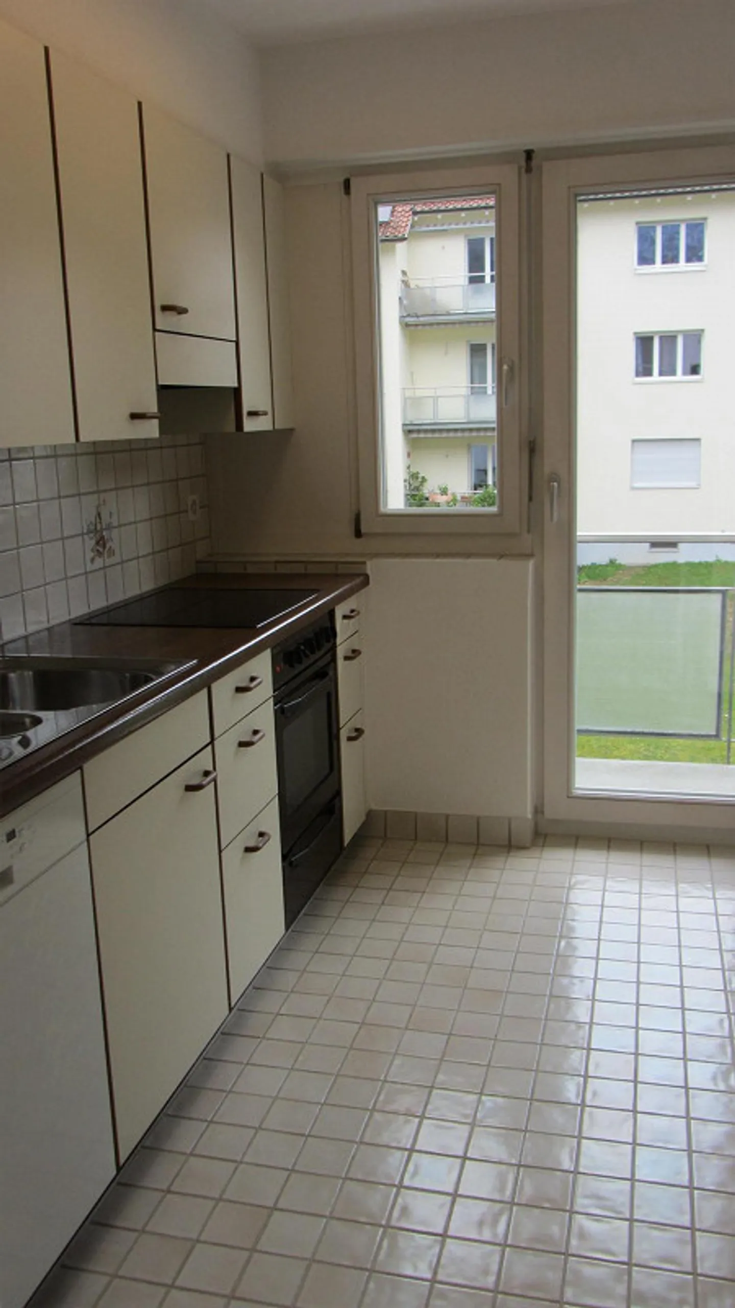 Helle 3-Zimmer-Wohnung in ZH - Foto 3 von 7