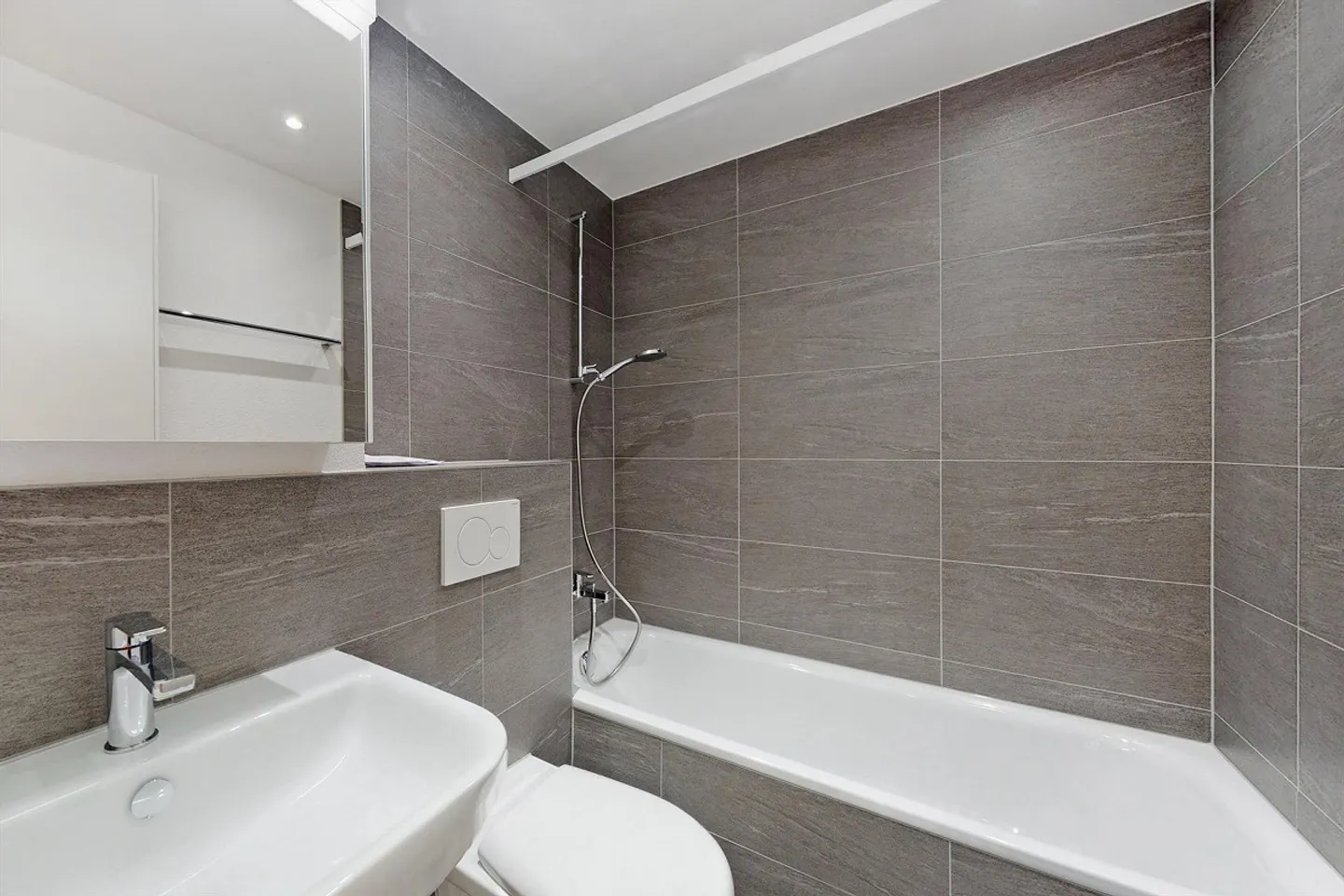 Apartment near the center - Photo 4 of 6