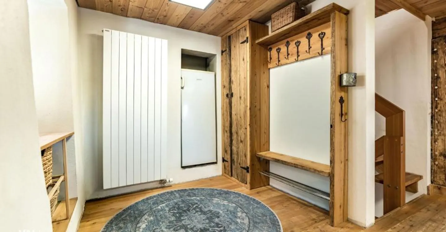 5.5 Room House - Photo 10 of 11
