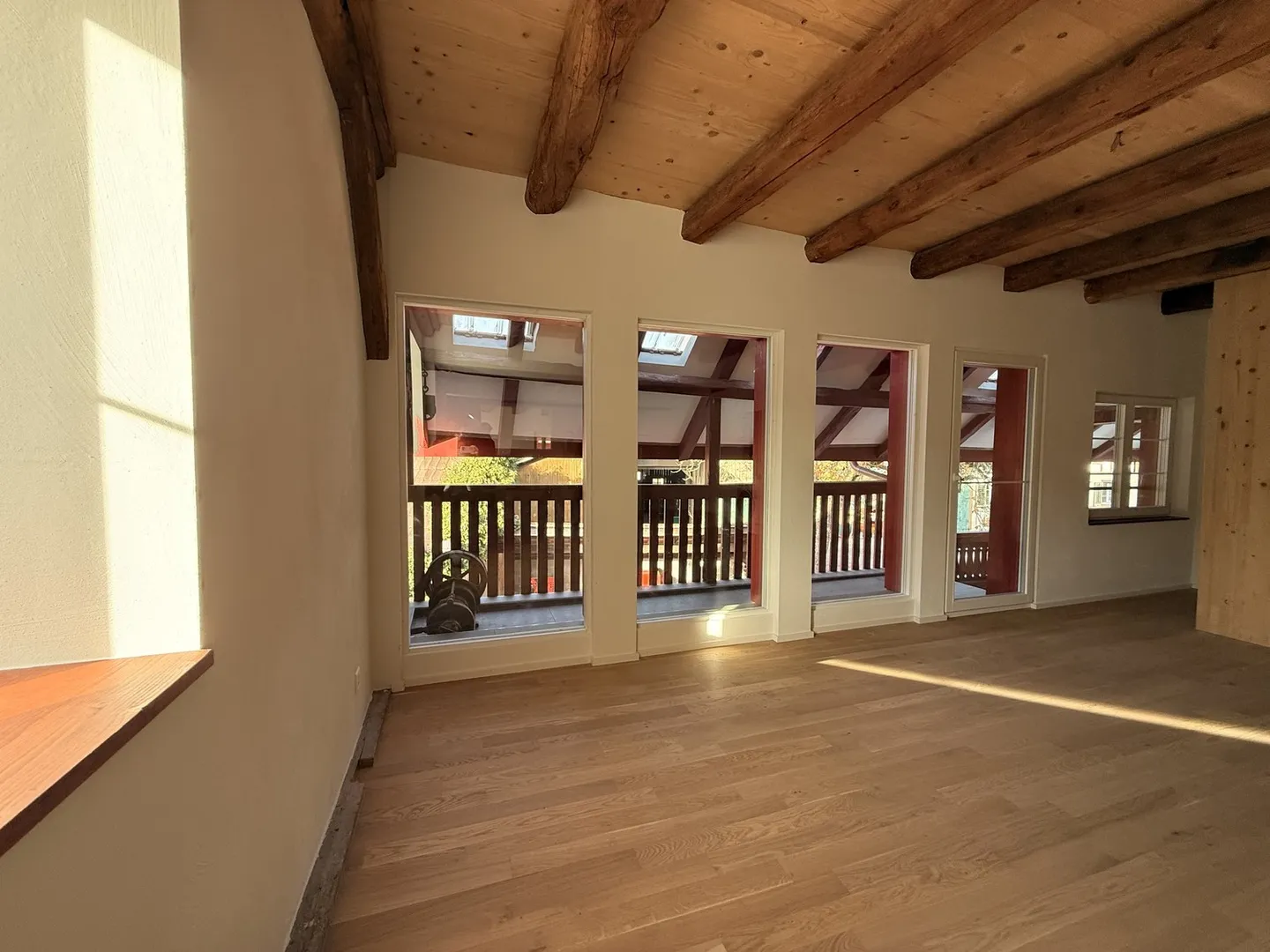 Exclusive Living with Character – Completely Renovated Apartments in a Historic Timber House - Photo 4 of 7