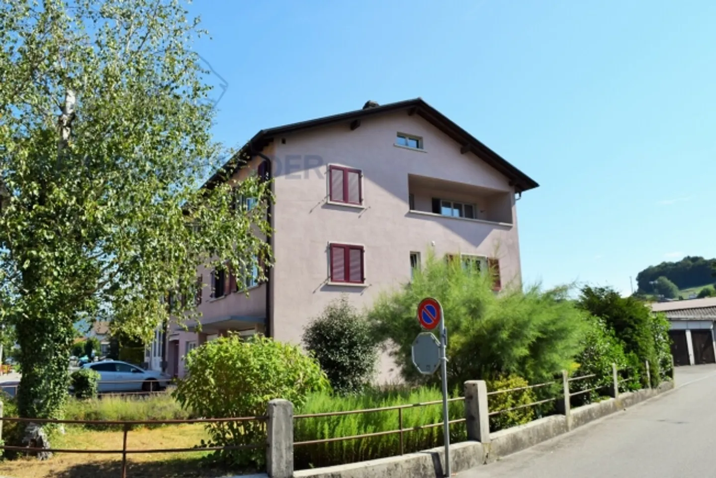 Ideale posizione con 3 appartamenti e 1 locale commerciale - Foto 4 di 11