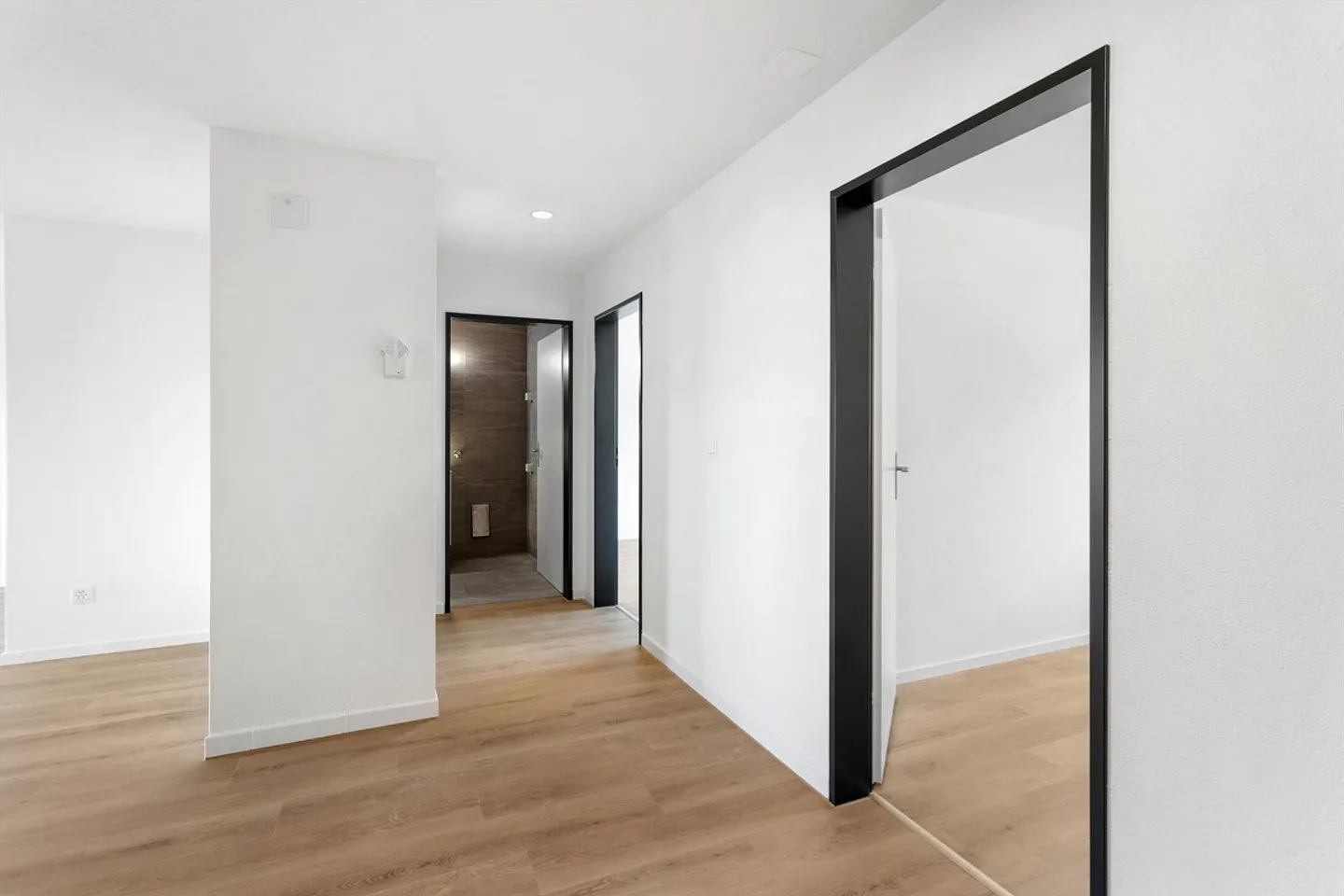 4.5-Zimmer mit TOP Aussicht und seitlicher Seesicht - Photo 4 of 23