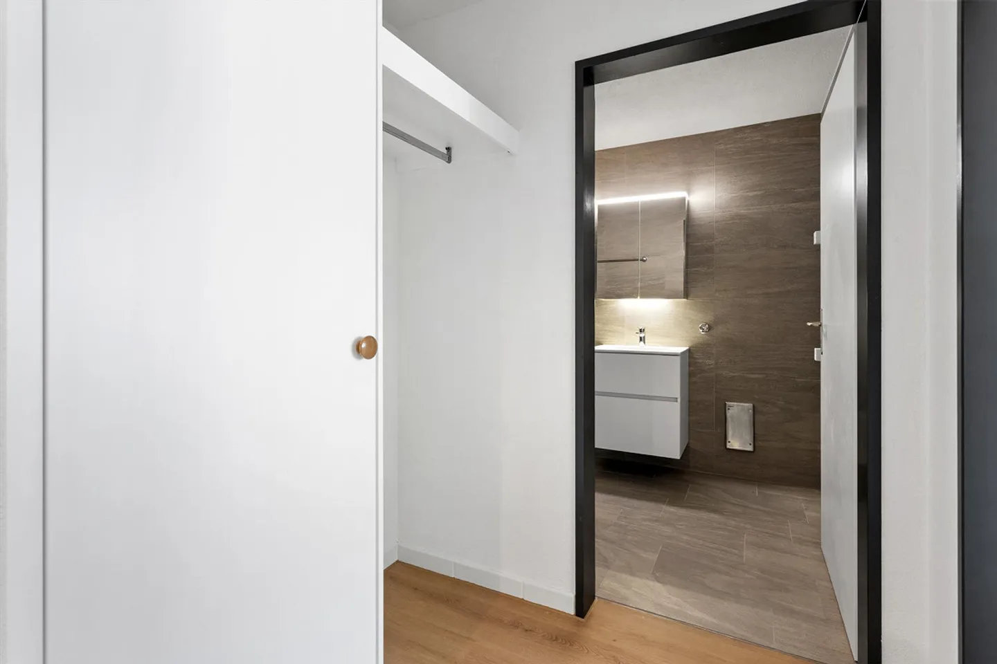 4.5-Zimmer mit TOP Aussicht und seitlicher Seesicht - Photo 11 of 23