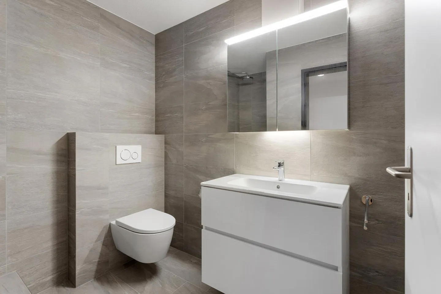 4.5-Zimmer mit TOP Aussicht und seitlicher Seesicht - Photo 15 of 23