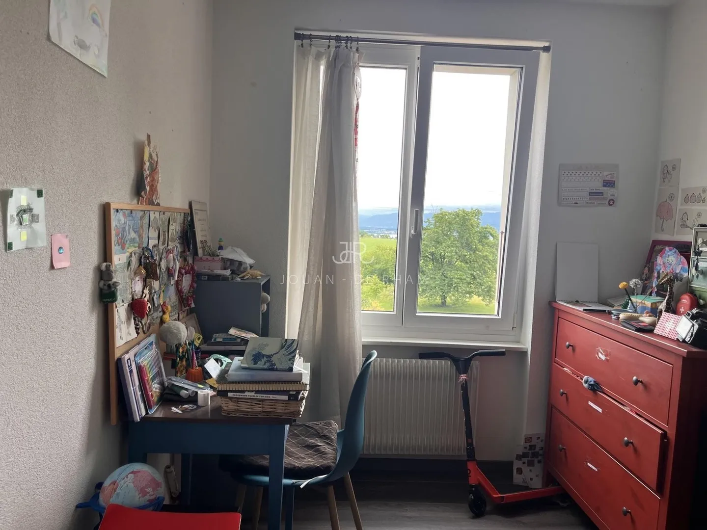 Ampio appartamento con vista lago e 4 camere da letto in affitto a Chataigneriaz - Foto 6 di 12