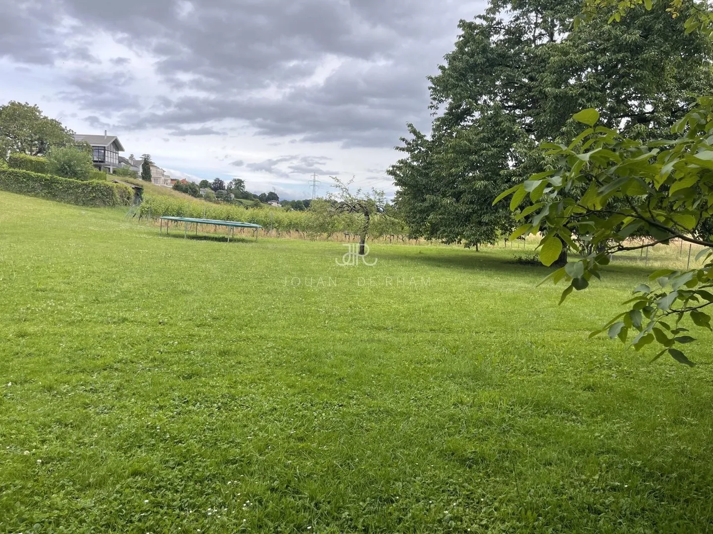 Ampio appartamento con vista lago e 4 camere da letto in affitto a Chataigneriaz - Foto 12 di 12