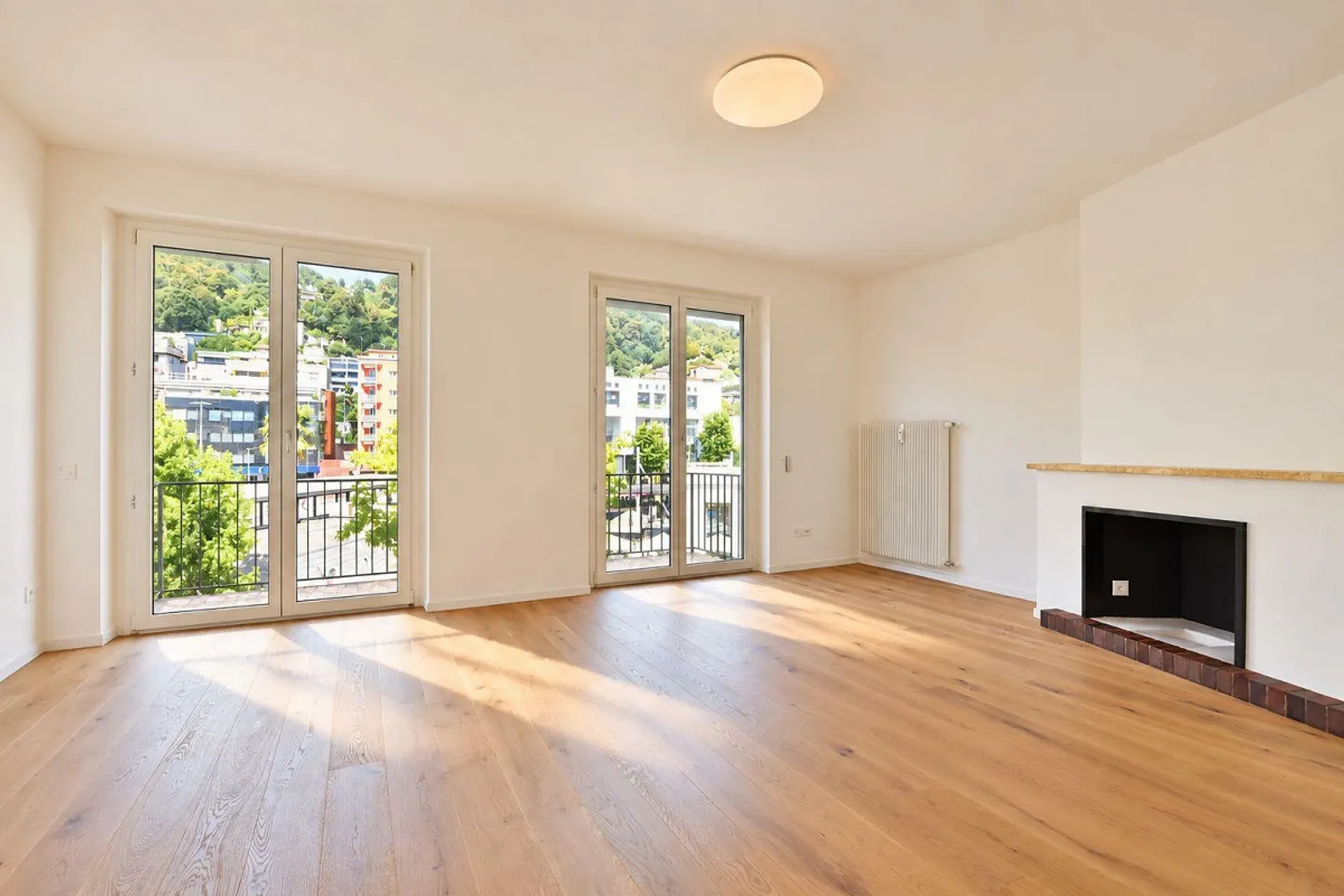 Beautiful, completely renovated 3.5-room apartment - Photo 1 of 13