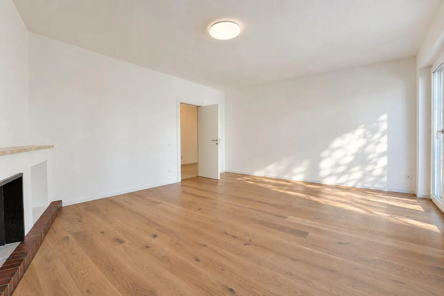 Beautiful, completely renovated 3.5-room apartment - Photo 3 of 13