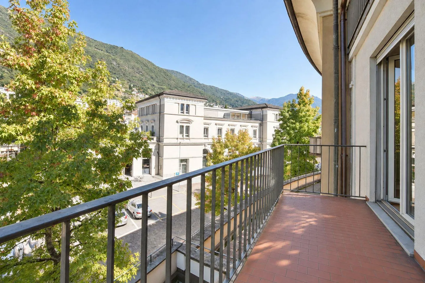 Beautiful, completely renovated 3.5-room apartment - Photo 13 of 13