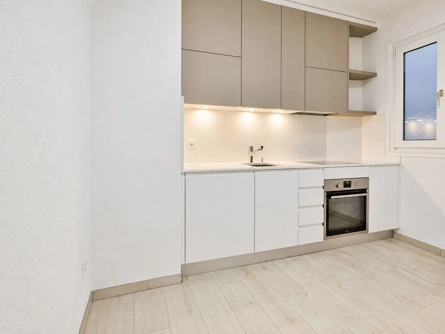 Beautiful, completely renovated 3.5-room apartment - Photo 5 of 13