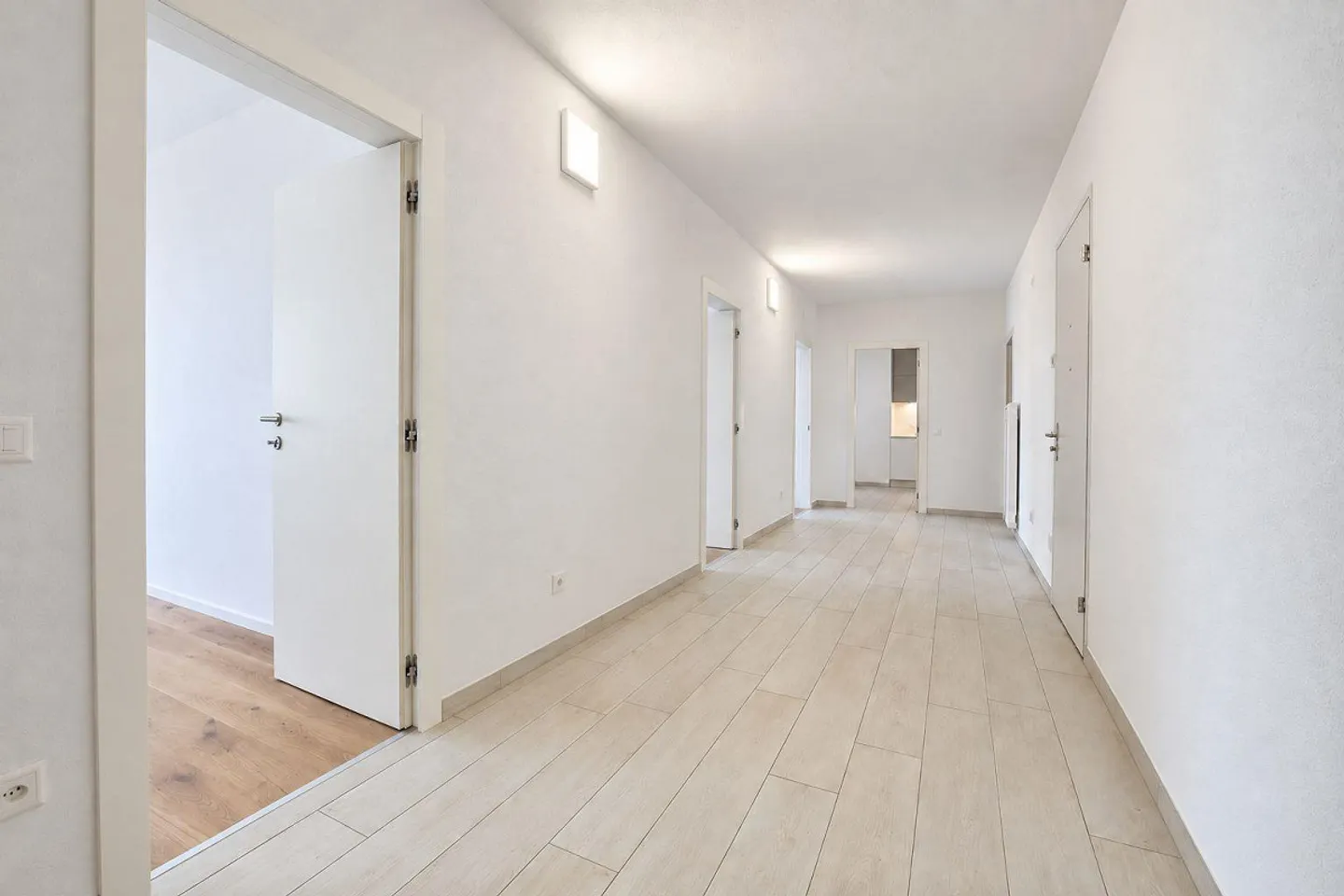 Beautiful, completely renovated 3.5-room apartment - Photo 8 of 13