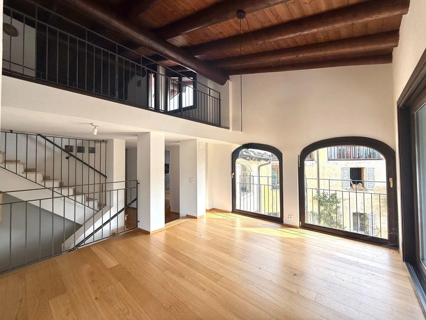 Esclusivo attico duplex di 5,5 locali con loggiato panoramico e gia... - Photo 1 of 13