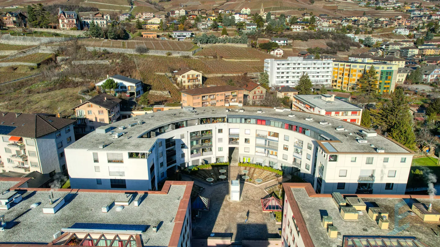 Exclusif Magnifique appartement 3 1/2 pièces au cœur du centre-ville de Sierre - Photo 1 sur 13