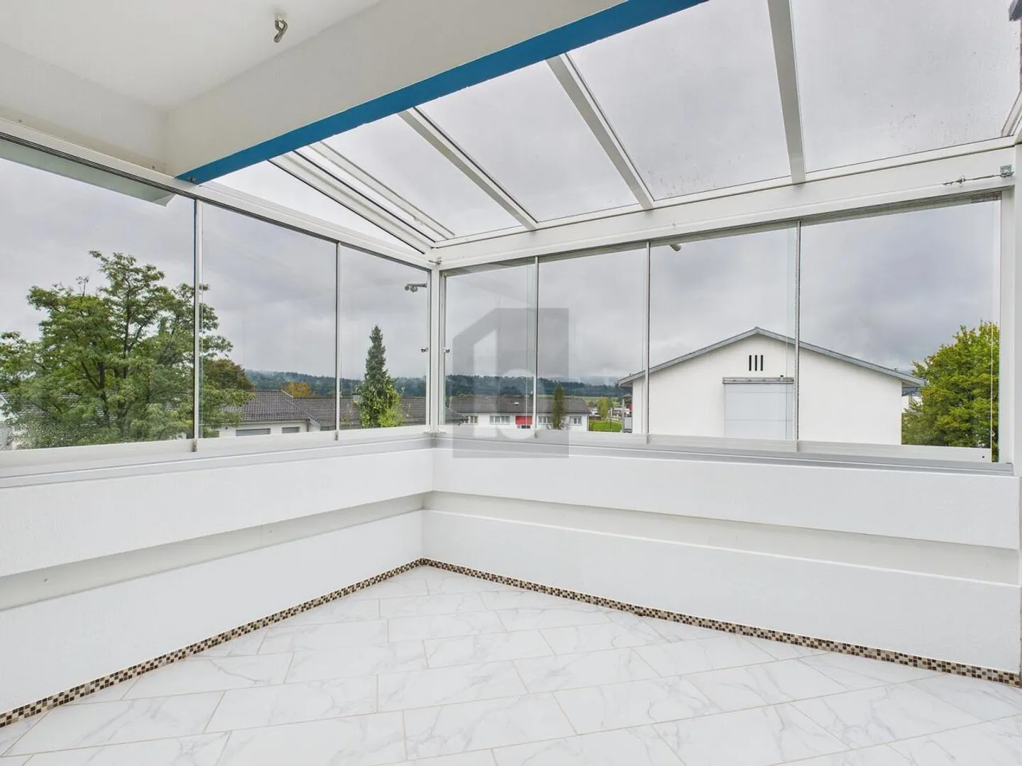 ABOVE THE ROOFS - LIVING ENJOYMENT WITH WINTER GARDEN - Photo 1 of 6