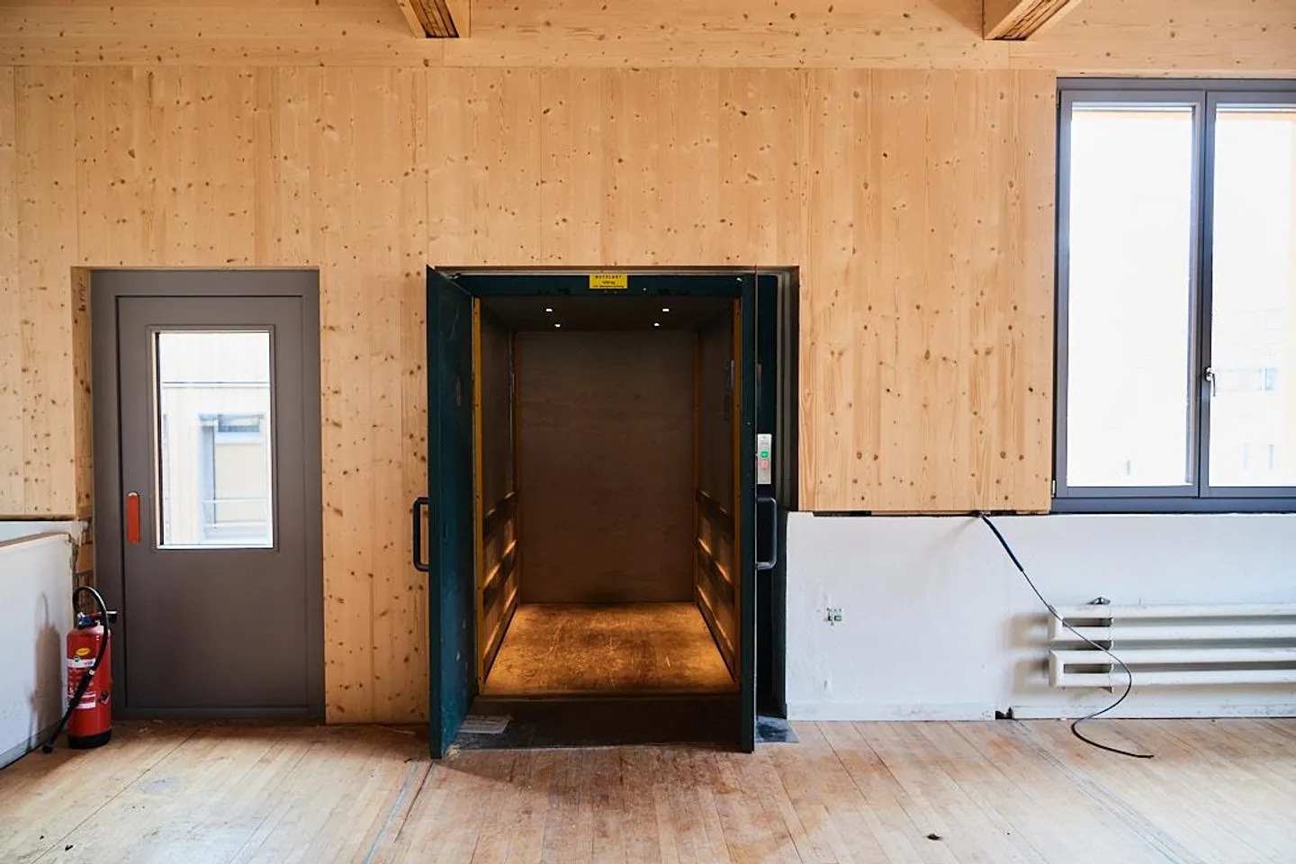 Ampio ufficio e immobile commerciale in affitto - Foto 6 di 6