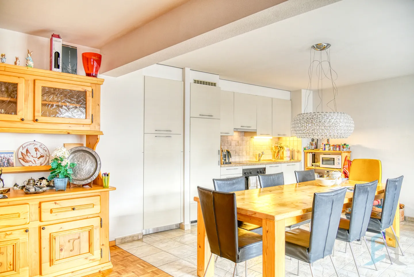 Exclusif Magnifique appartement 3 1/2 pièces au cœur du centre-ville de Sierre - Photo 5 sur 13