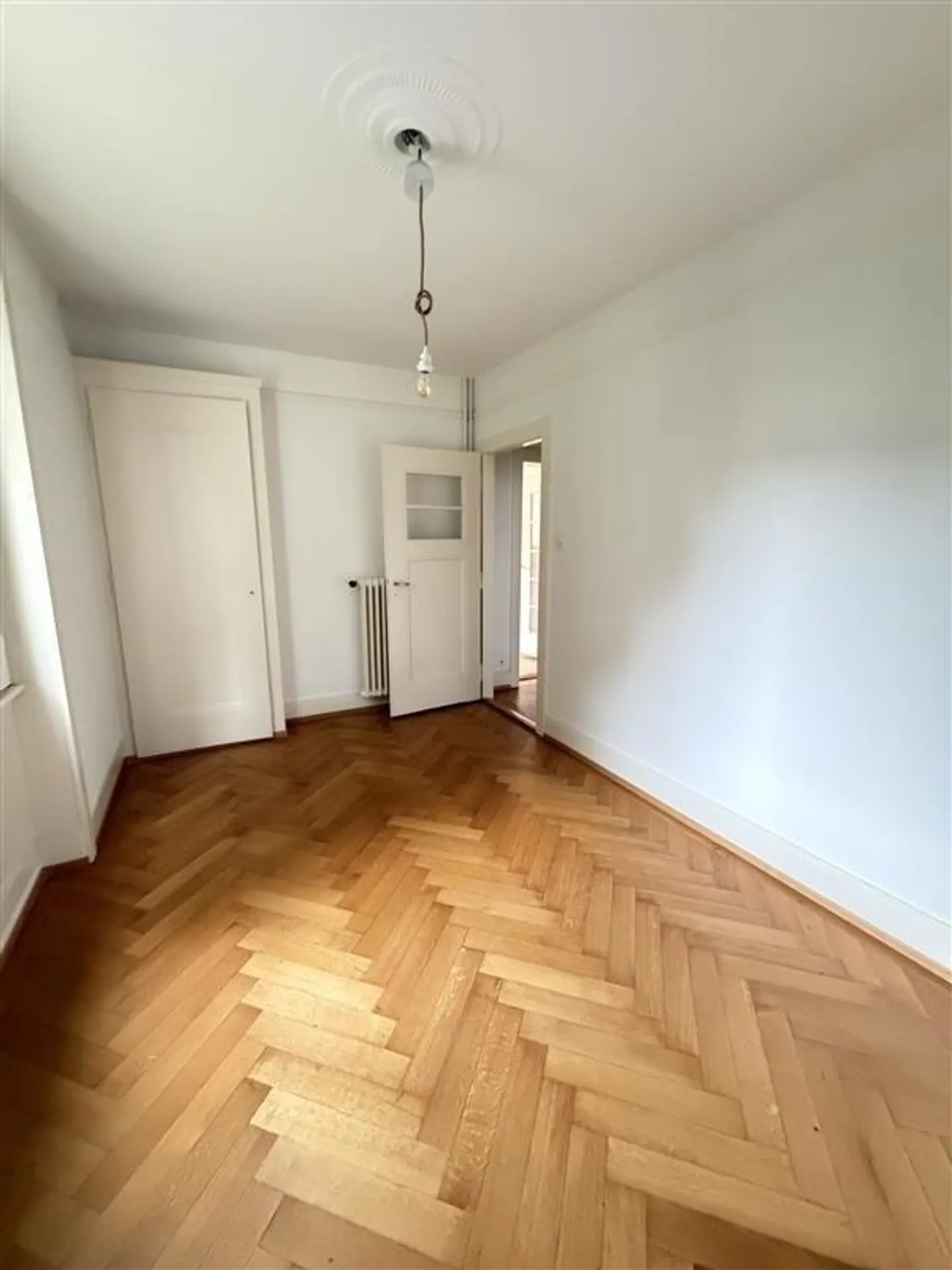 Nice apartment well located - Photo 3 of 4