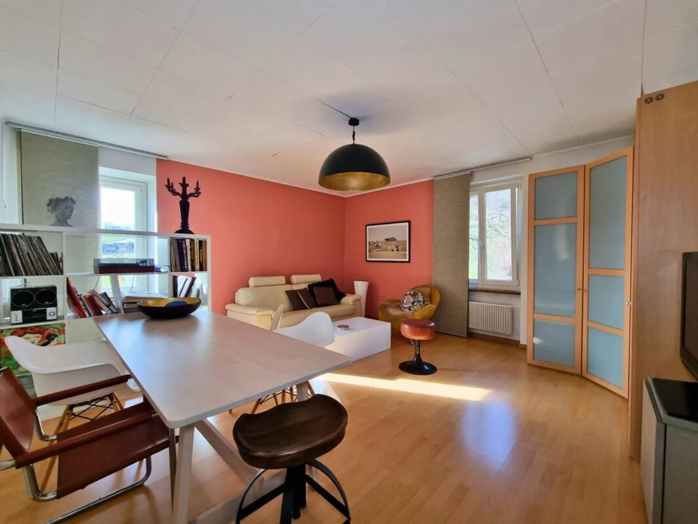 Belle bâtisse comprenant un restaurant réputé et un appartement de 9 pièces en p - Foto 15 von 15