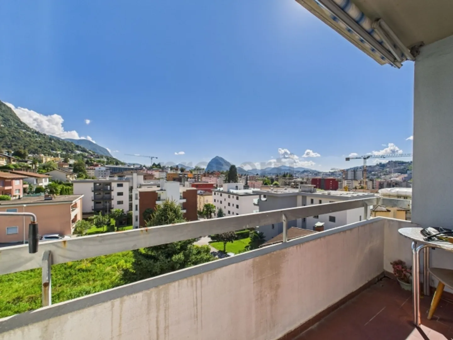 «Esclusivo appartamento di 3.5 locali a Lugano, TI - Unico concept abitativo in posizione centrale» - Foto 7 di 10