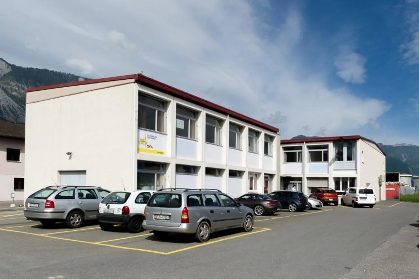 05672 - Commerciale - Z.I. En Bovéry 52 - Collombey - Foto 2 di 3